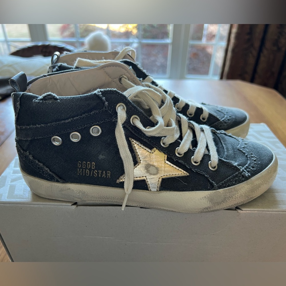 Golden Goose Charcoal Gray Gold Star Sneakers Mid Star